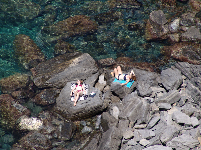 128 Bikinigirls